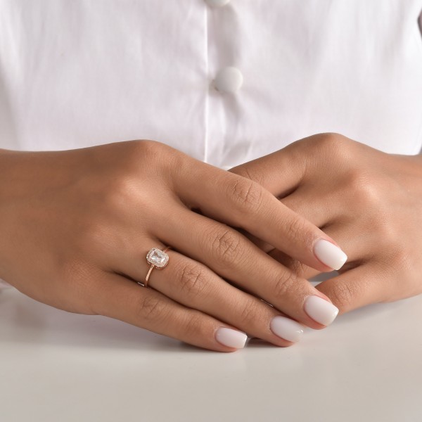 Baguette Sparkle Halo Ring