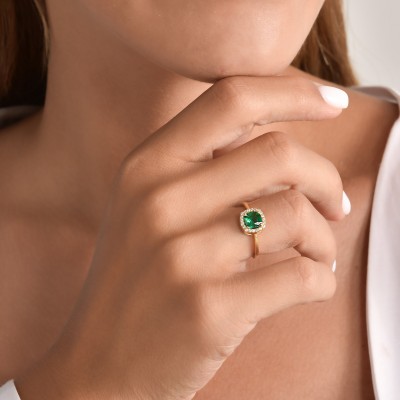 Green Square Sparkle Halo Ring